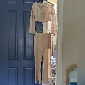 Two piece cropped long sleeve set